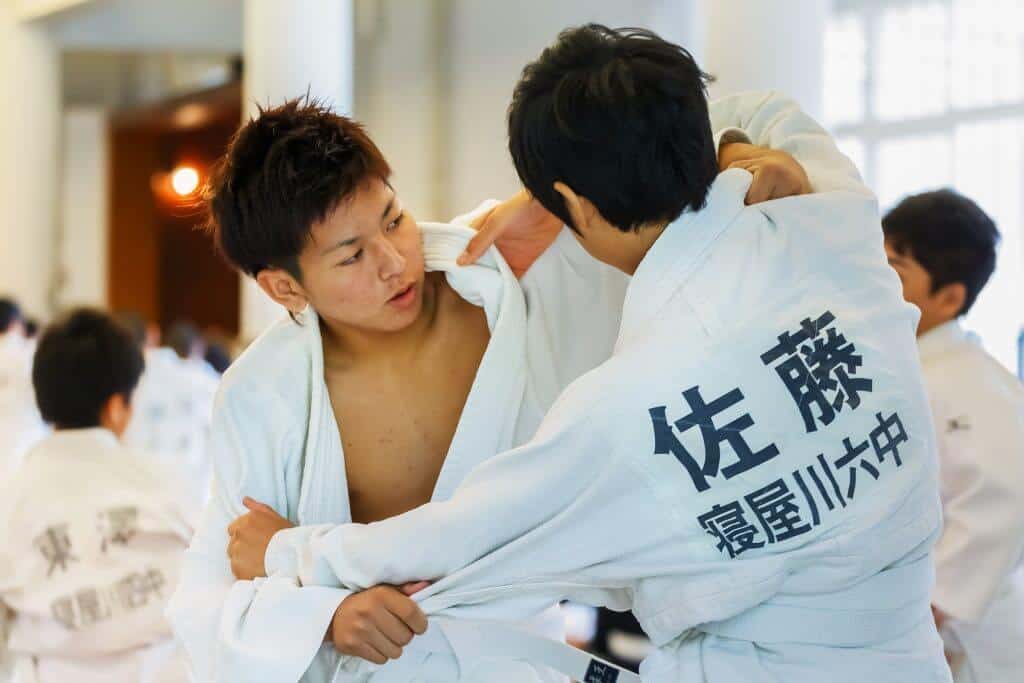 Ossu Hello in Japanese