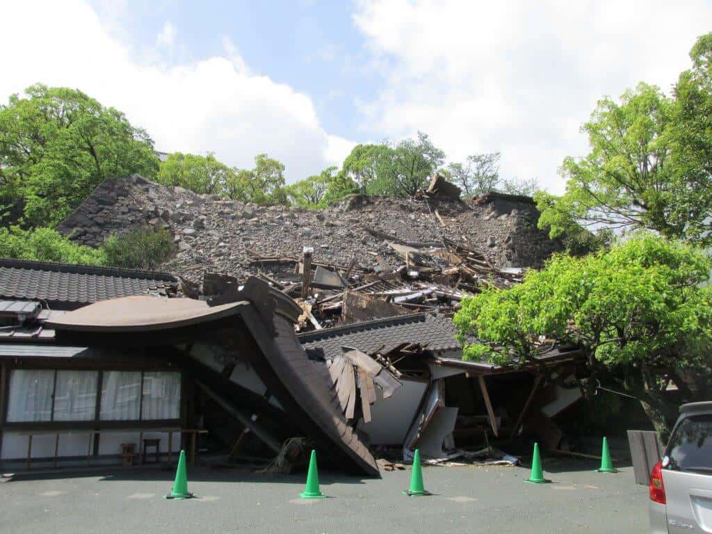 Top 10 Japanese Castles - Kumamoto Castle Post Earthquake