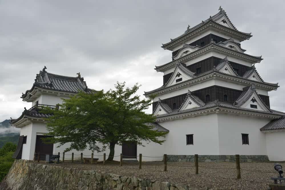 Top 10 Japanese Castles - Ozu Castle