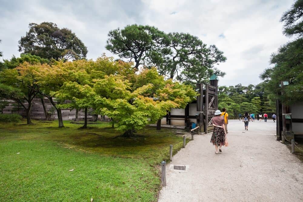 Nijo Castle - Walking Path