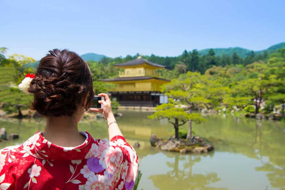 Kinkakuji - Taking Pictures