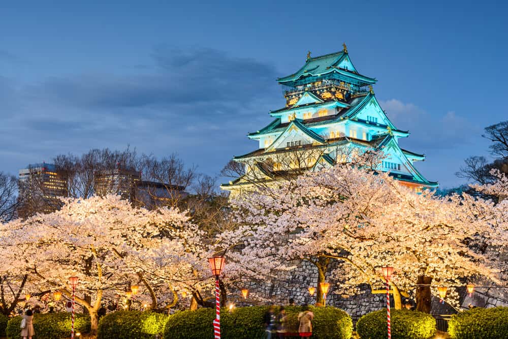 Osaka Castle - Night Illumination