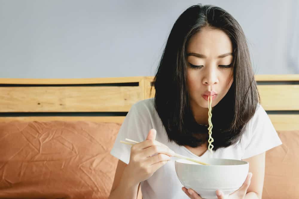 Cultural Mistakes in Japan - Slurping Noodles