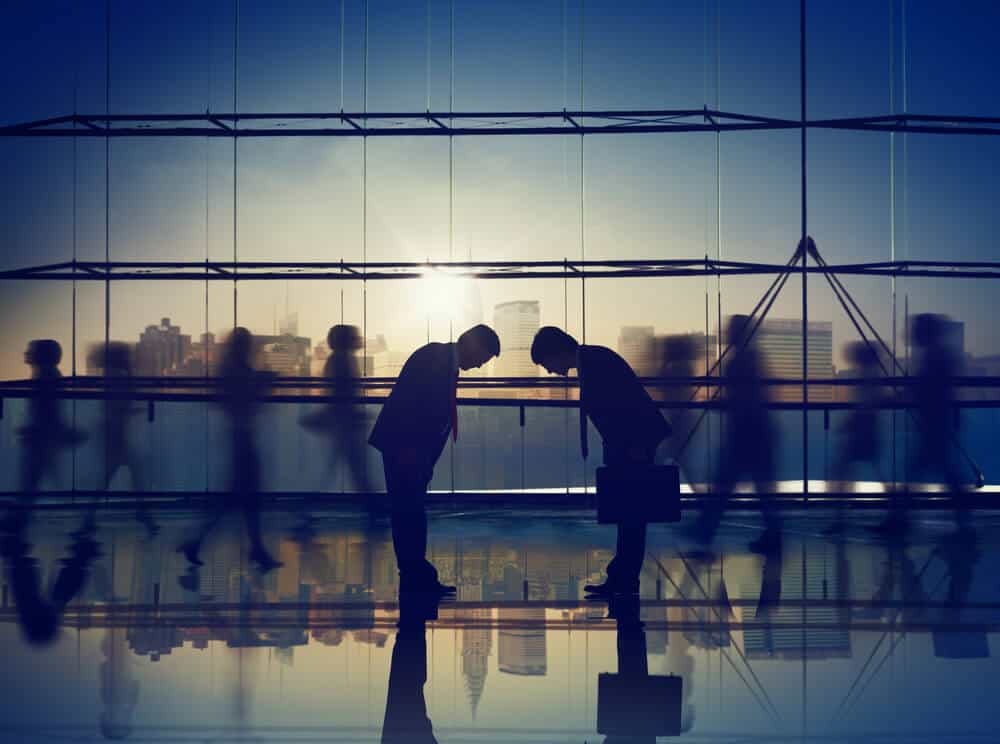 Japan Travel Guide Customs Bowing