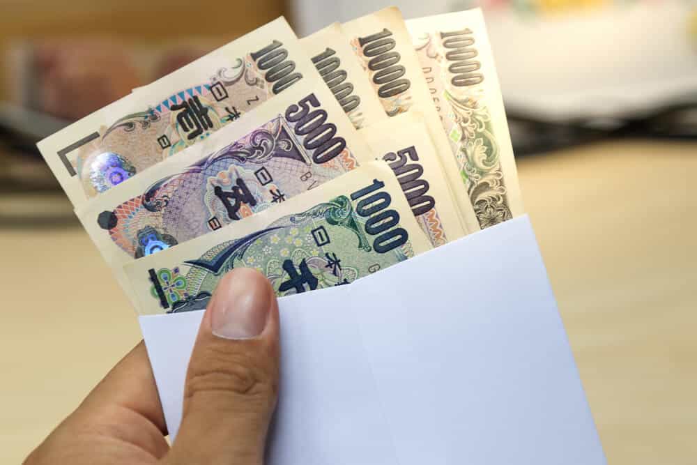 Japan Travel Guide - Japan Yen