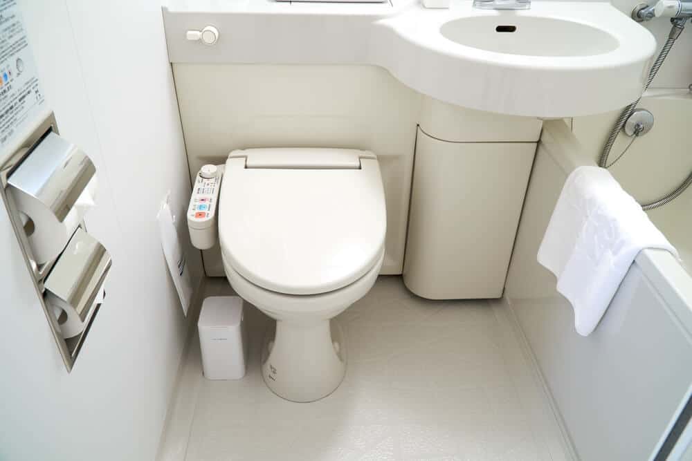 Pros and Cons of Living in Japan Amazing Toilets