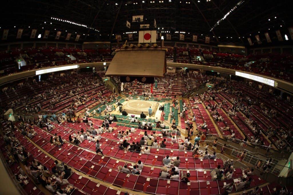 Sumo in Tokyo Ryogoku Kokugikan